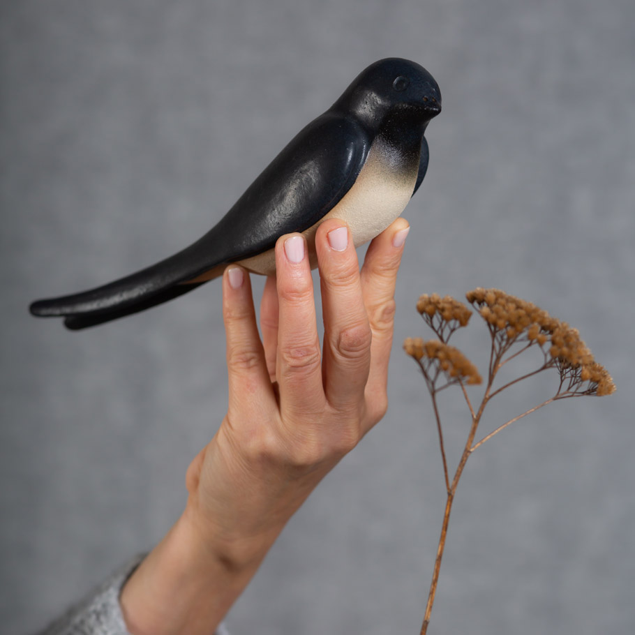 Gartendeko Keramik | Schwalbe | heimischer Ton-Vogel eine Schwalbe